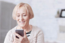 Que valent les smartphones pour seniors ?