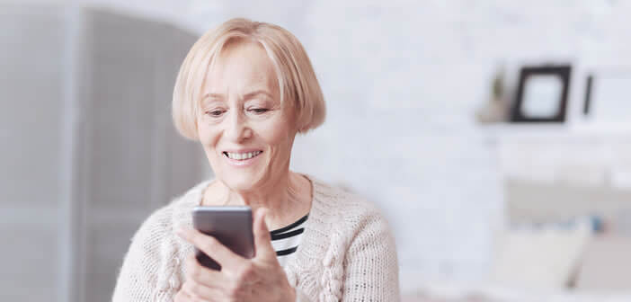 Sélection de smartphones pour les personnes âgées qui éprouvent des difficultés