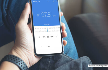 Interface d’une application radio FM hors ligne sur un téléphone Android