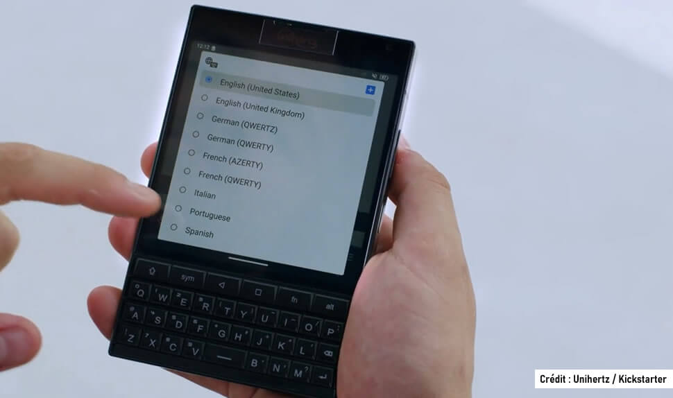 Clavier QWERTY en français du smartphone Unihertz Titan 2 avec touches physiques