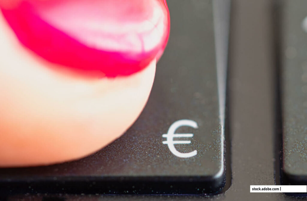 Touche de clavier affichant le sigle euro (€) en surimpression