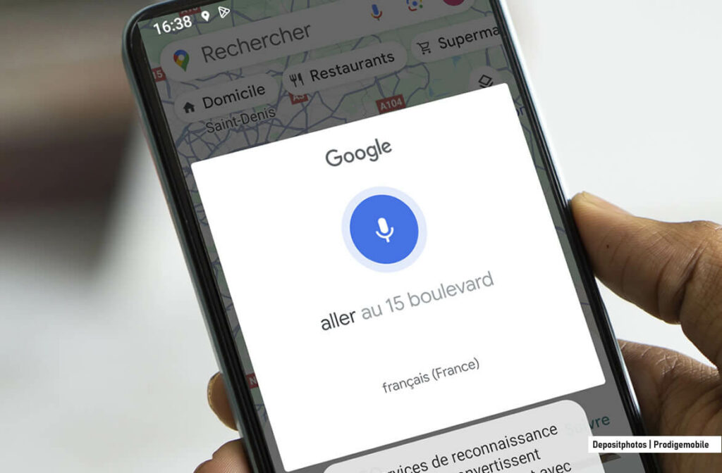 Utiliser la commande vocale de Google Maps sur un smartphone Android pour lancer un itinéraire