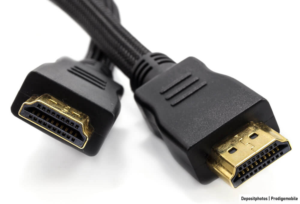 Câble HDMI neuf prêt à être branché sur une télévision